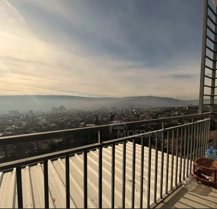 Сдам 2-комн. квартиру 40м² 4/12 эт. Тбилиси - изображение 2