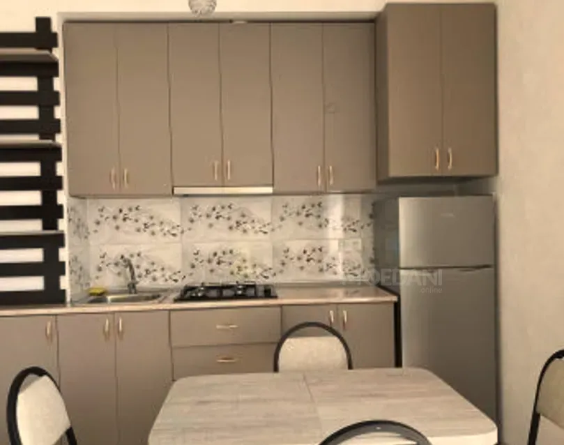 ქირავდება 2 ოთახიანი ბინა 45მ² 5/9 სართ თბილისი - photo 1