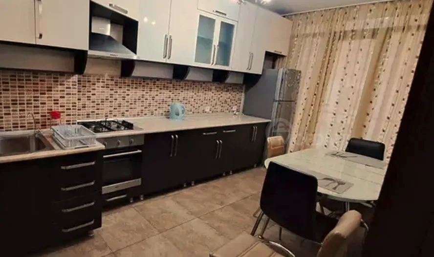 ქირავდება 2 ოთახიანი ბინა 85მ² 2/9 სართ თბილისი - photo 5