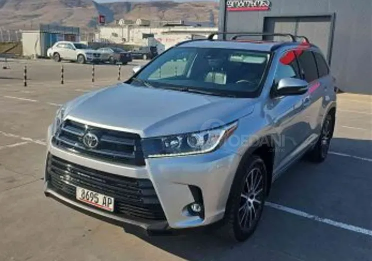 Toyota Highlander 3.5L 2017 თბილისი - photo 2