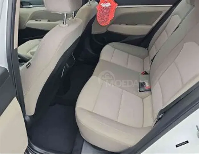 Hyundai Elantra 2019 Tbilisi - photo 8