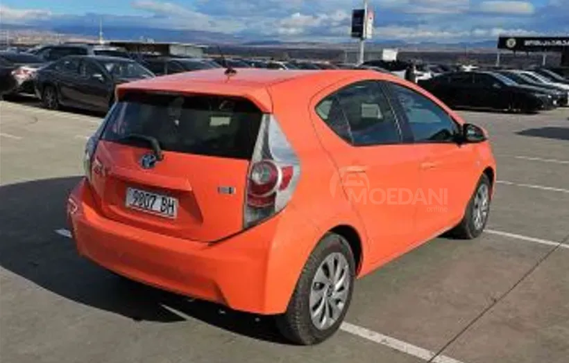 Toyota Prius 1.5L 2014 Тбилиси - изображение 4