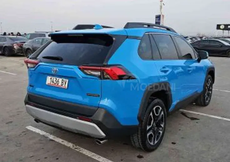 Toyota RAV4 2.5L 2021 Тбилиси - изображение 4