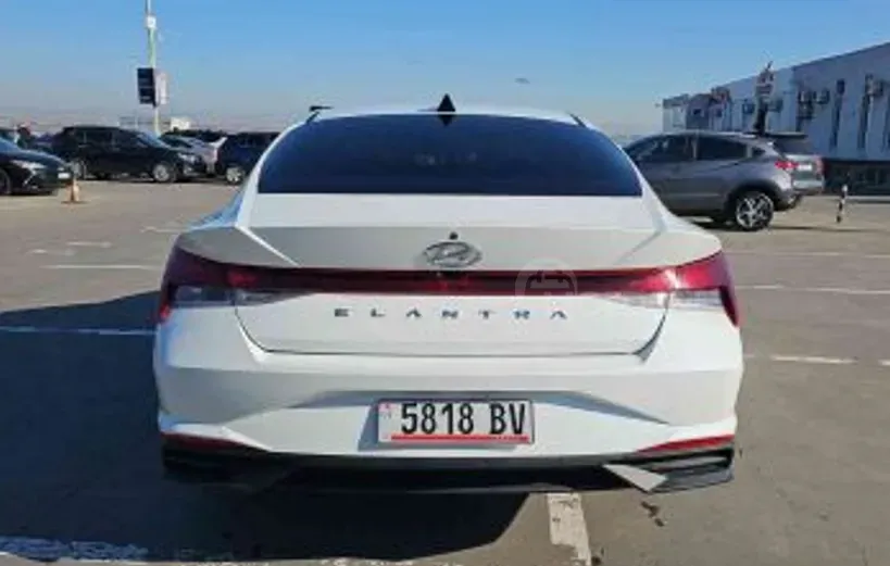 Hyundai Elantra 2021 Tbilisi - photo 5