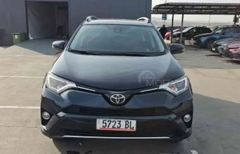 Toyota RAV4 2.5L 2018 Тбилиси - изображение 1