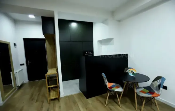 ქირავდება 2 ოთახიანი ბინა 55მ² 9/9 სართ თბილისი - photo 9