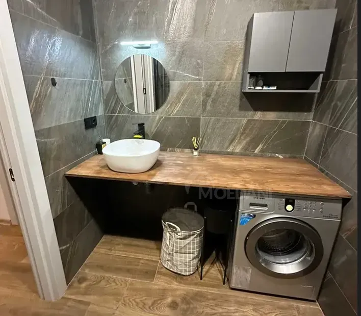 ქირავდება 2 ოთახიანი ბინა 65მ² 4/5 სართ თბილისი - photo 2