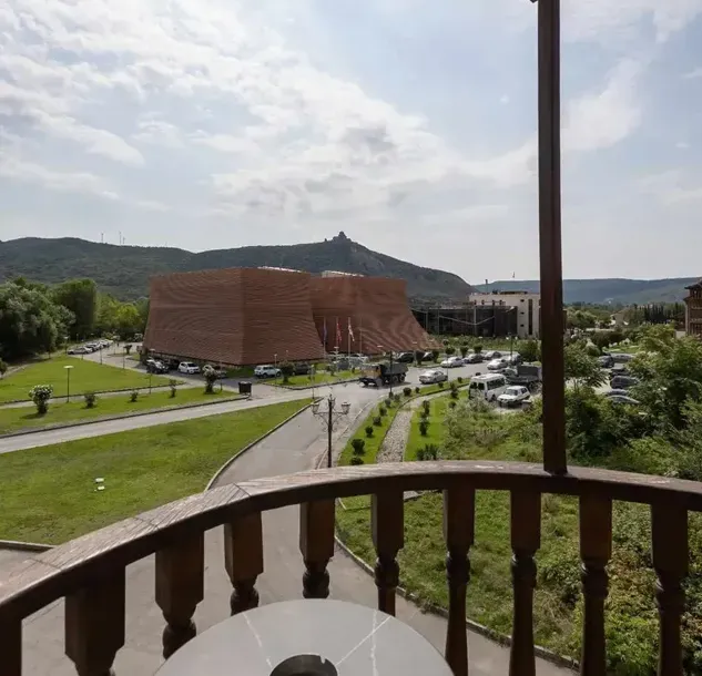 Сдам 1-комн. квартиру 55м² 3/3 эт. Мцхета - изображение 10