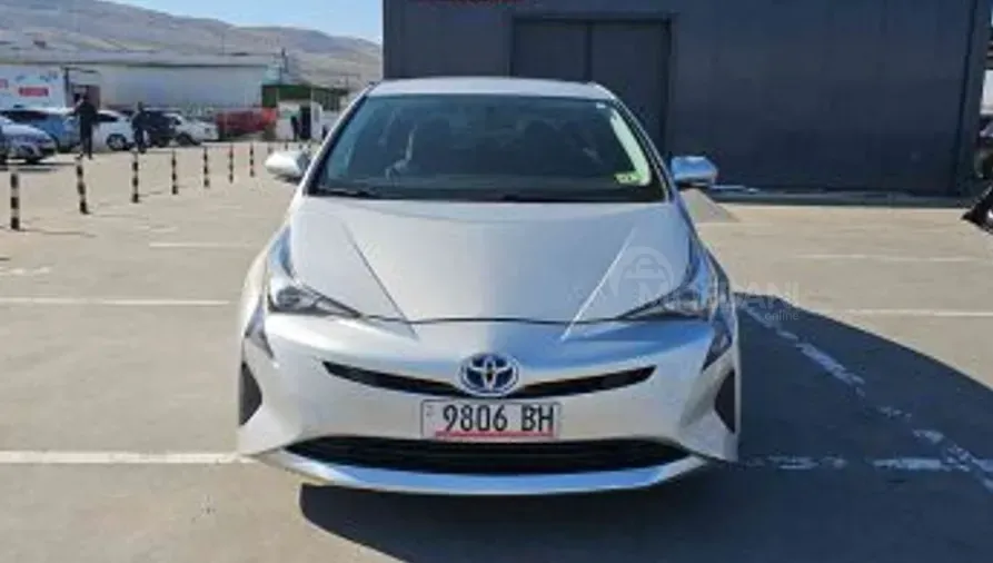Toyota Prius 1.6L 2016 Тбилиси - изображение 1
