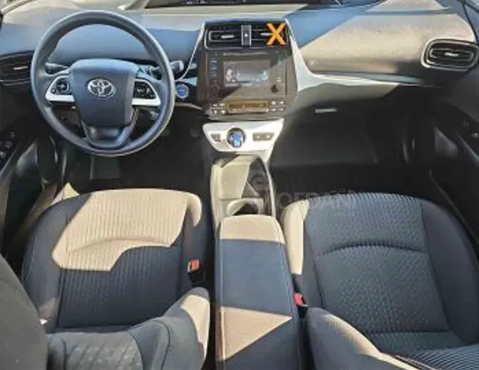 Toyota Prius 1.6L 2016 Тбилиси - изображение 7