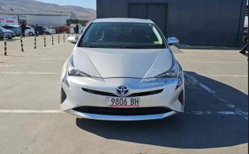 Toyota Prius 1.8L 2016 Тбилиси - изображение 1