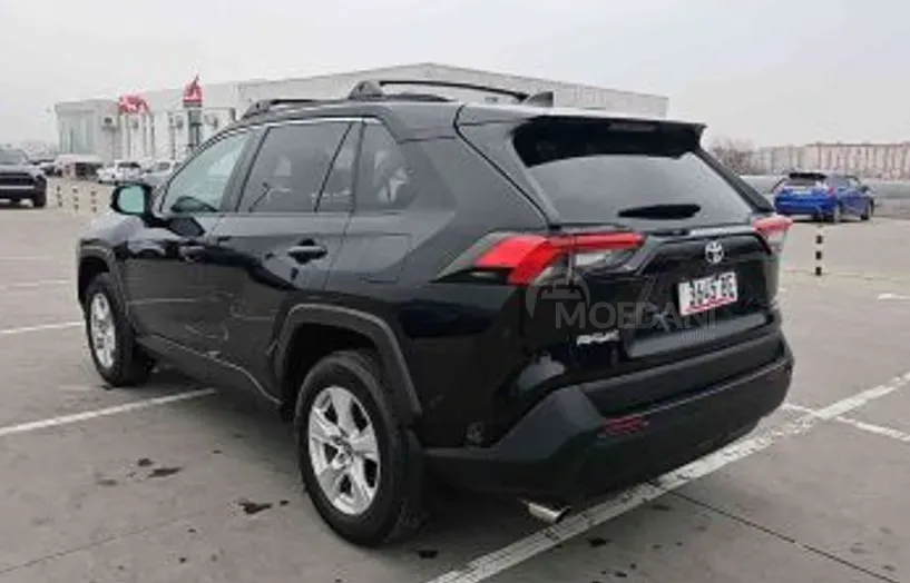 Toyota RAV4 2.5L 2021 Тбилиси - изображение 6