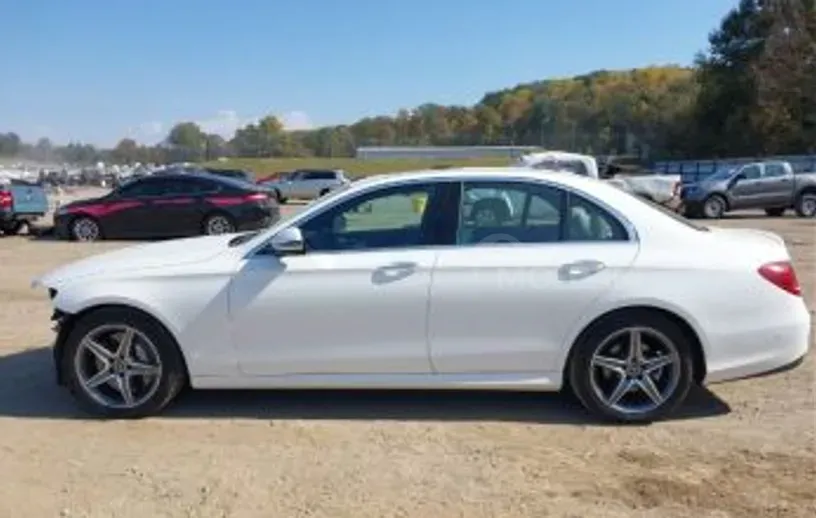 Mercedes E 2L 2018 თბილისი - photo 8