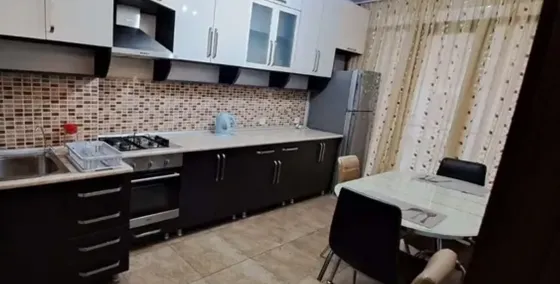 ქირავდება 2 ოთახიანი ბინა 85მ² 2/9 სართ თბილისი