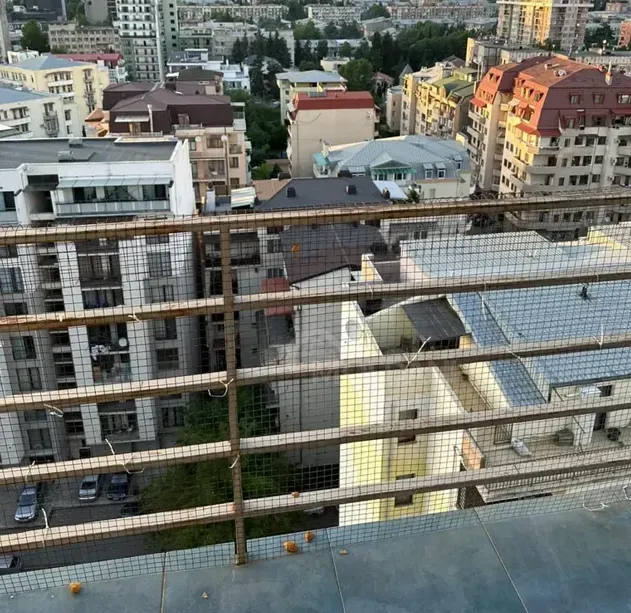 იყიდება 3 ოთახიანი ბინას $145 000  თბილისში  110მ² 9/10 სართ თბილისი - photo 9