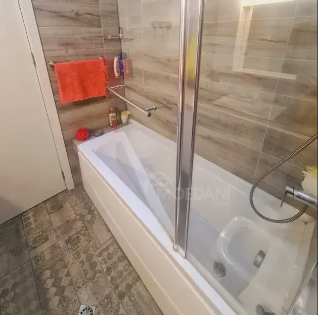 ქირავდება 2 ოთახიანი ბინა 70მ² 2/10 სართ თბილისი - photo 2