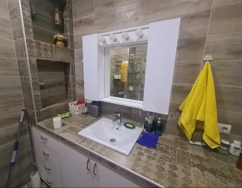 ქირავდება 2 ოთახიანი ბინა 70მ² 2/10 სართ თბილისი - photo 3