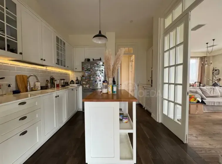 ქირავდება 2 ოთახიანი ბინა 85მ² 6/10 სართ თბილისი - photo 6