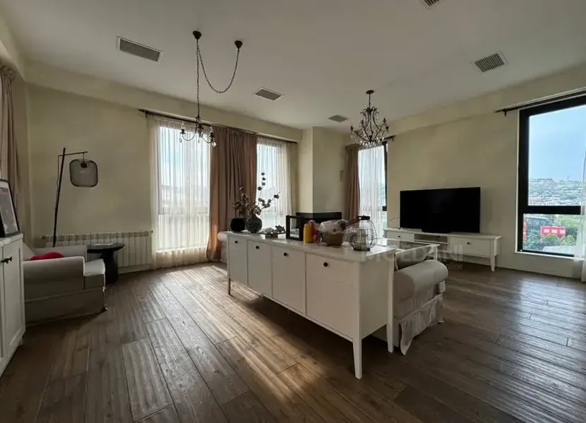 ქირავდება 2 ოთახიანი ბინა 85მ² 6/10 სართ თბილისი - photo 1