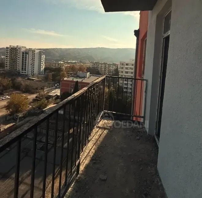 იყიდება 2 ოთახიანი ბინას 57მ² 10/10 სართ თბილისი - photo 6