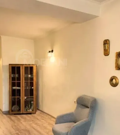 იყიდება 2 ოთახიანი ბინას $106 000  თბილისში  70მ² 3/5 სართ თბილისი - photo 8
