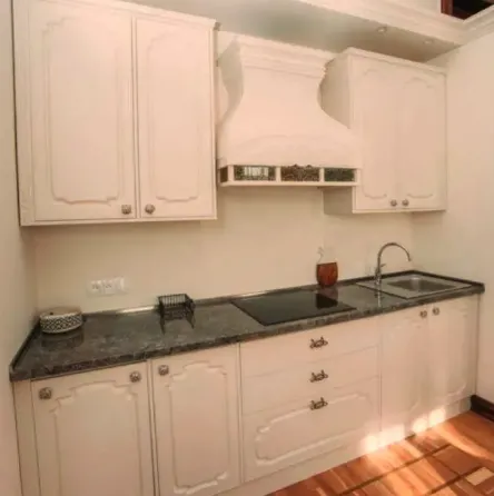 ქირავდება 2 ოთახიანი ბინა 73მ² 2/3 სართ თბილისი