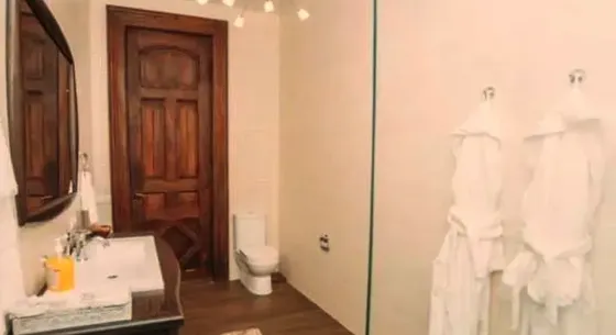 ქირავდება 2 ოთახიანი ბინა 73მ² 2/3 სართ თბილისი