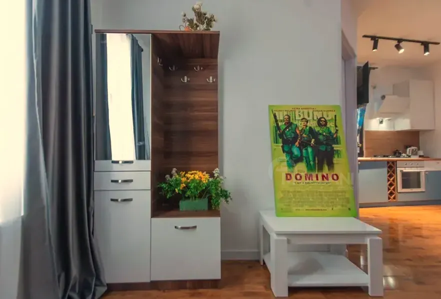 ქირავდება 2 ოთახიანი ბინა 53მ² 3/3 სართ თბილისი - photo 1