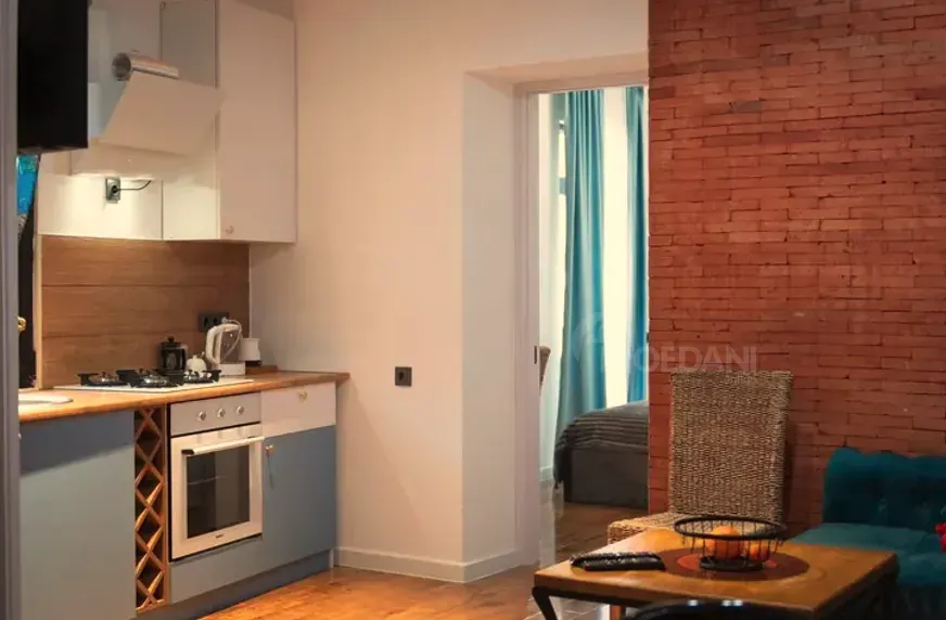 ქირავდება 2 ოთახიანი ბინა 53მ² 3/3 სართ თბილისი - photo 9