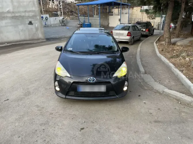 Toyota Prius C 2013 Тбилиси - изображение 6