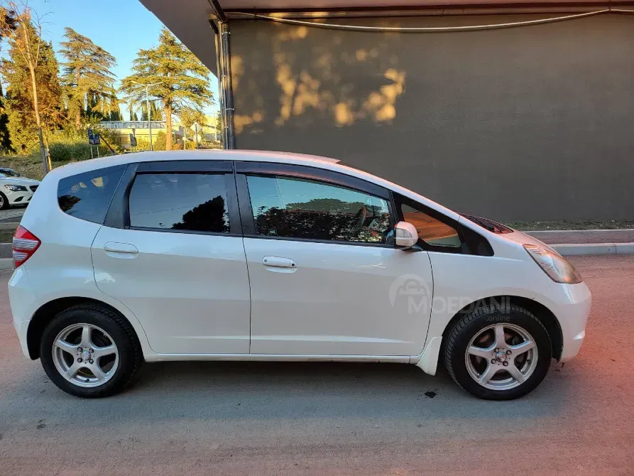 Honda Fit 2010 თბილისი - photo 5