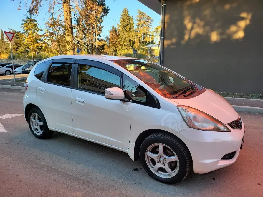 Honda Fit 2010 თბილისი - photo 2