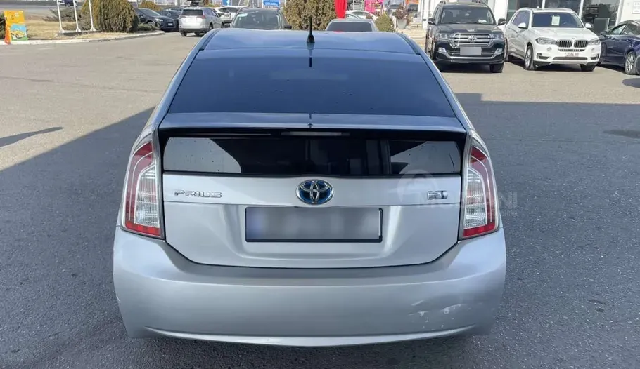 Toyota Prius 1.8L 2012 Тбилиси - изображение 5