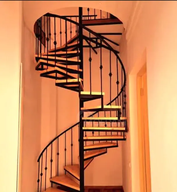 ქირავდება 6 ოთახიანი ბინა 2000მ² 2/3 სართ თბილისი - photo 7