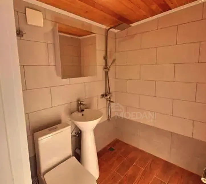 ქირავდება 6 ოთახიანი ბინა 2000მ² 2/3 სართ თბილისი - photo 2