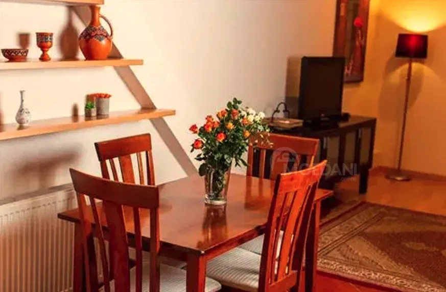 Сдам 4-комн. квартиру 123м² 3/3 эт. Тбилиси - изображение 3