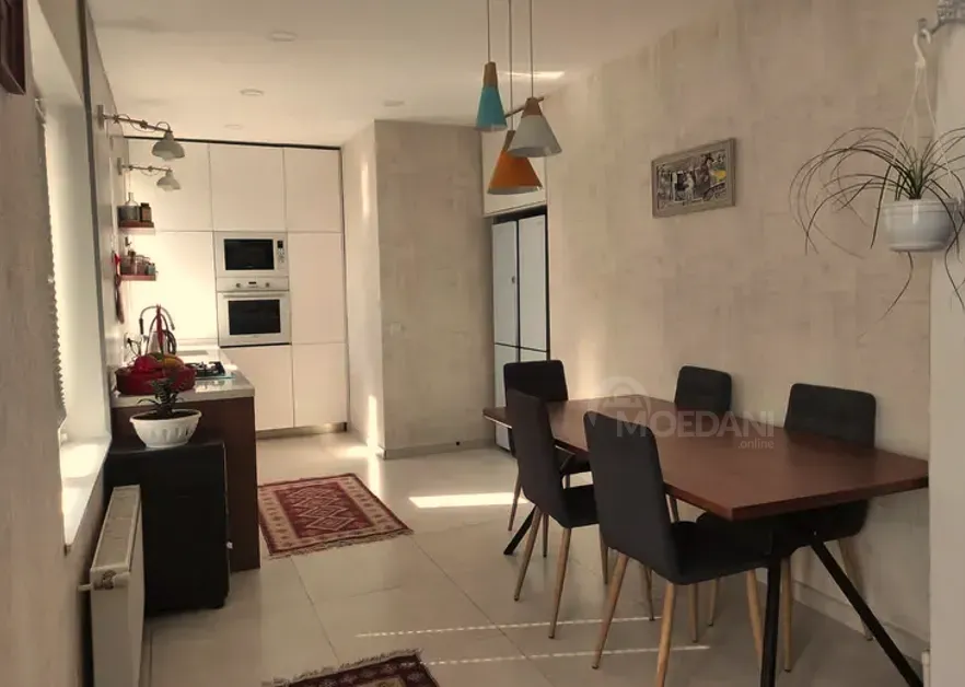 იყიდება 3 ოთახიანი ბინას 87მ² 9/9 სართ თბილისი - photo 1