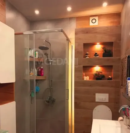 იყიდება 2 ოთახიანი ბინას $135 000  თბილისში  59მ² 3/6 სართ თბილისი - photo 10