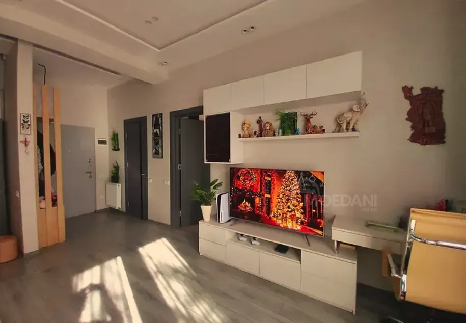 იყიდება 2 ოთახიანი ბინას 59მ² 3/6 სართ თბილისი - photo 8