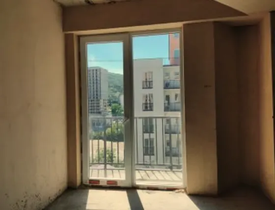 იყიდება 4 ოთახიანი ბინას 142მ² 8/8 სართ თბილისი