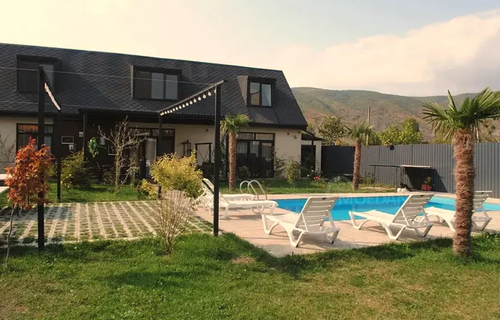 ქირავდება დღიურად სახლი 800м² თბილისი - photo 1