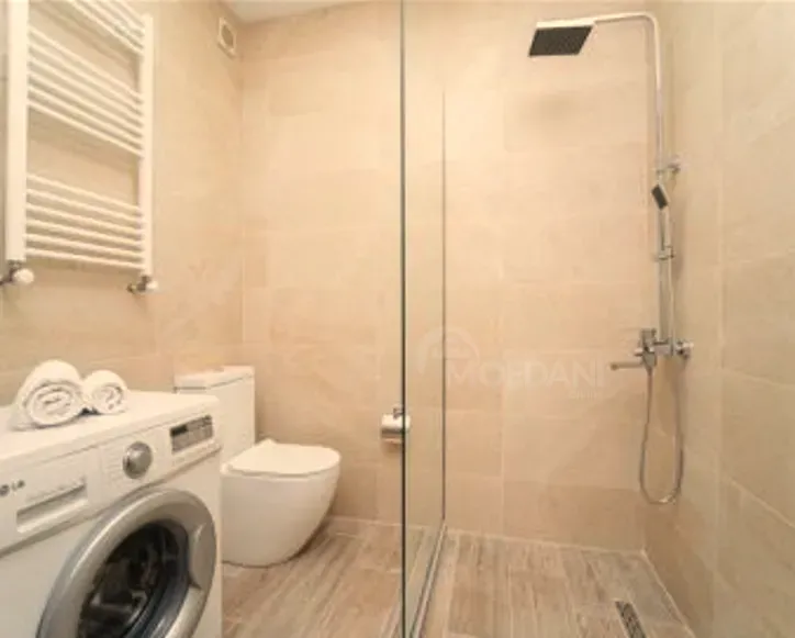 Сдам 2-комн. квартиру на сутки в Тбилиси  65м² 8/10 эт. Тбилиси - изображение 4