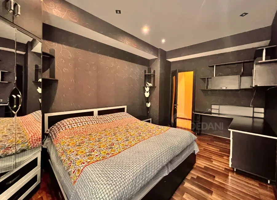 Сдам 3-комн. квартиру на сутки в Тбилиси  150м² 2/10 эт. Тбилиси - изображение 4