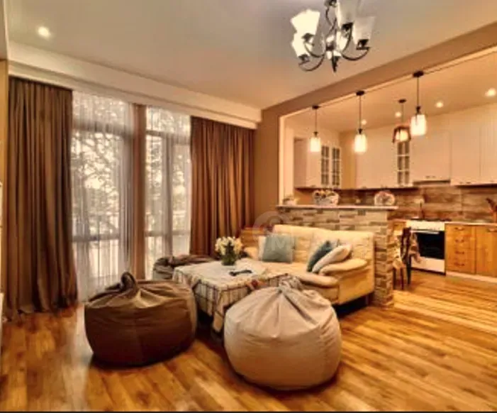 Сдам 2-комн. квартиру на сутки в Тбилиси  65м² 3/8 эт. Тбилиси - изображение 1