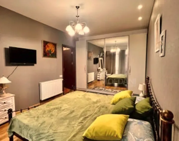 Сдам 2-комн. квартиру на сутки в Тбилиси  65м² 3/8 эт. Тбилиси - изображение 3