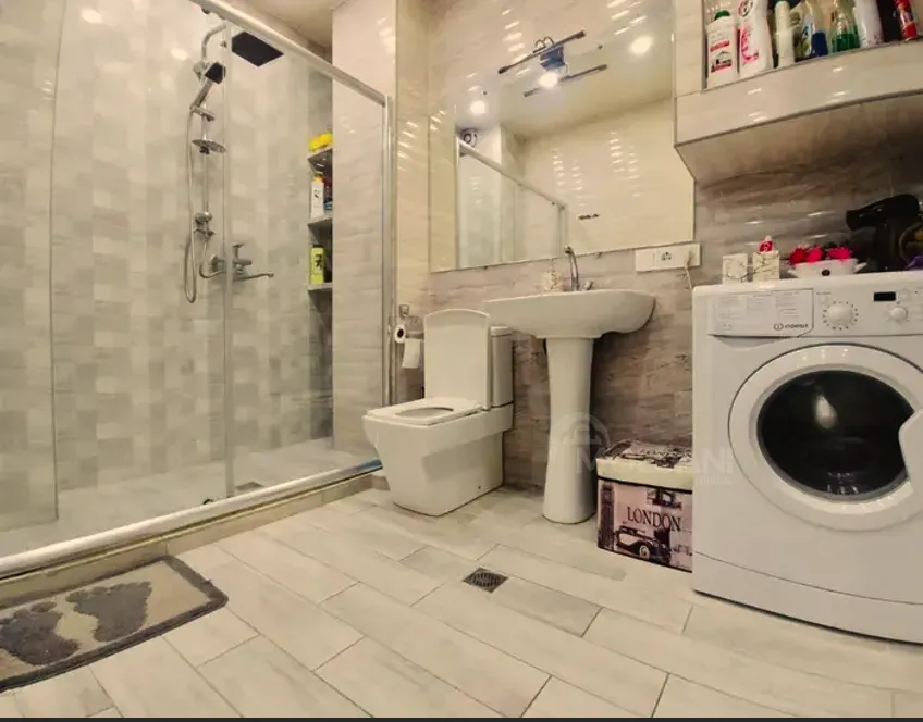 Сдам 3-комн. квартиру на сутки в Тбилиси  70м² 2/7 эт. Тбилиси - изображение 4