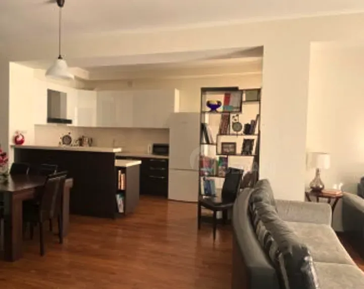 ქირავდება 2 ოთახიანი ბინა 80მ² 3/10 სართ თბილისი - photo 5