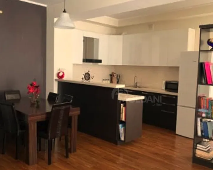 ქირავდება 2 ოთახიანი ბინა 80მ² 3/10 სართ თბილისი - photo 7