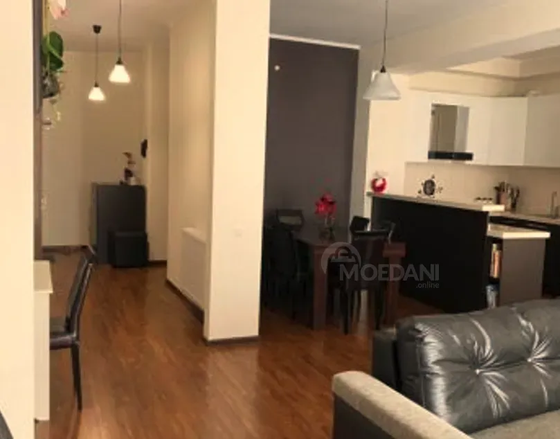 ქირავდება 2 ოთახიანი ბინა 80მ² 3/10 სართ თბილისი - photo 2