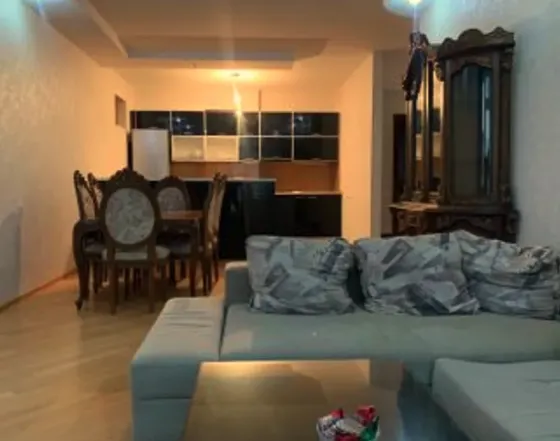 ქირავდება 5 ოთახიანი ბინა 135მ² 8/14 სართ თბილისი